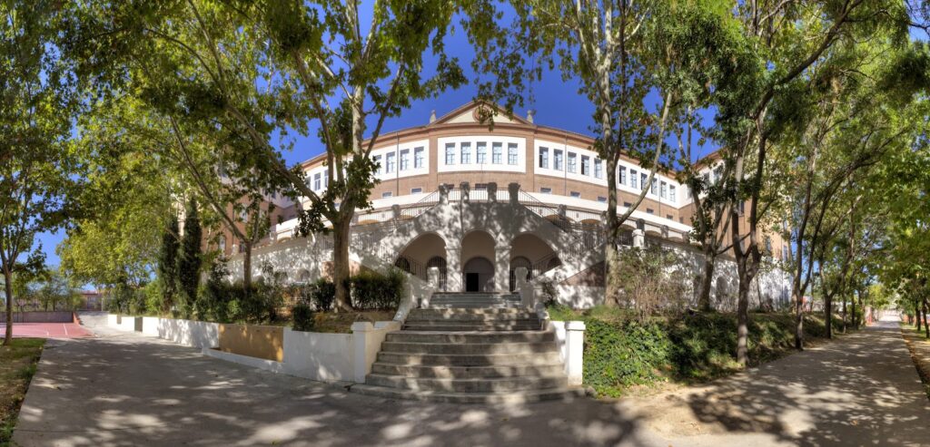CES Centro de Estudios Superiores – Madrid